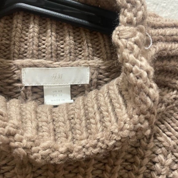 Chunky Knit Sweater - Picture 2 of 3